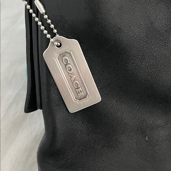 Authentic COACH #9186 Legacy Soho Bucket Bag Black Leather Duffle Shoulder Bag - Picture 2 of 7